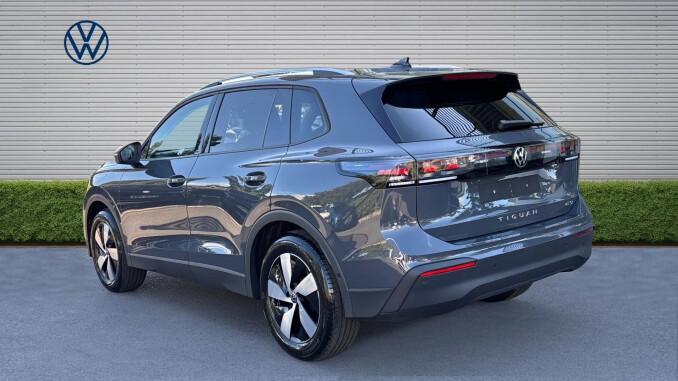Volkswagen Tiguan 1.5 eTSI Match 5dr DSG Petrol Estate - Image 3